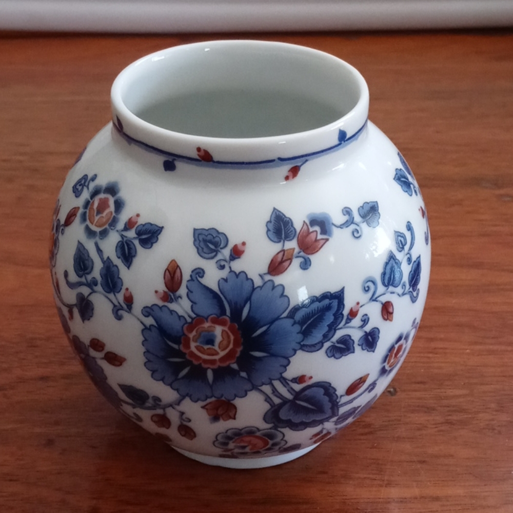 Estee Lauder Blue Flower mini vase.
